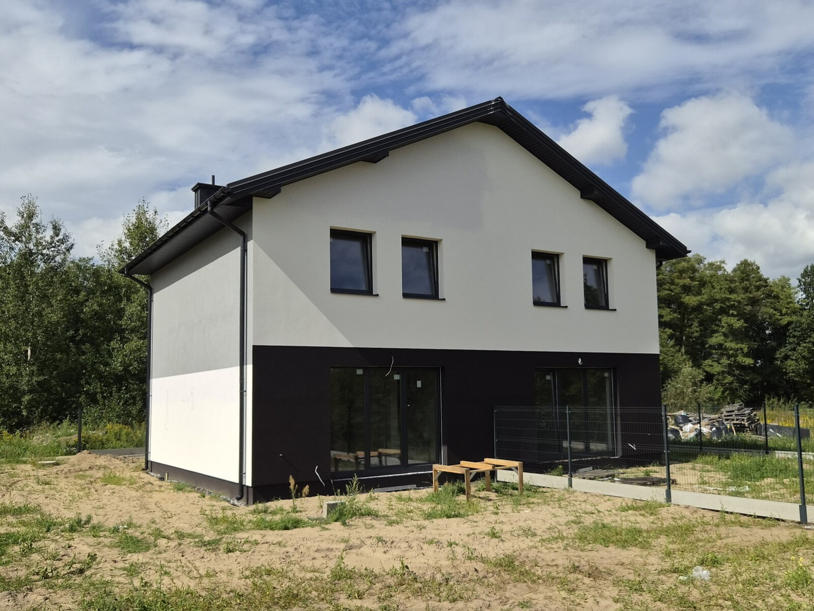 Dom Sprzedaż Mokre 15-go Sierpnia