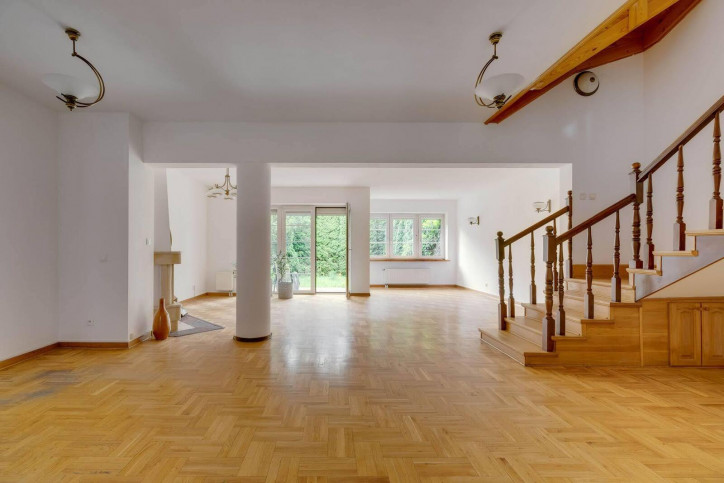 Dom Sprzedaż Warszawa Praga-Południe Algierska 22