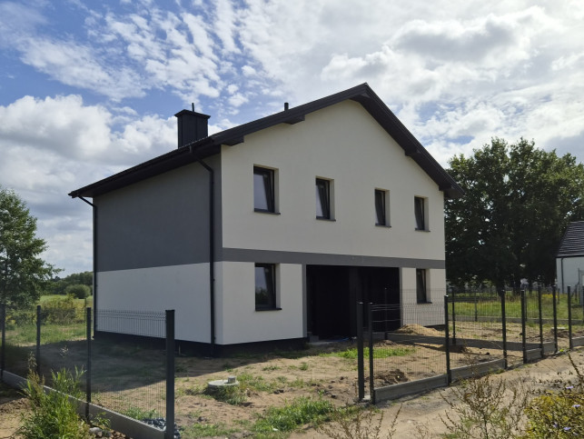 Dom Sprzedaż Mokre 15-go Sierpnia 1